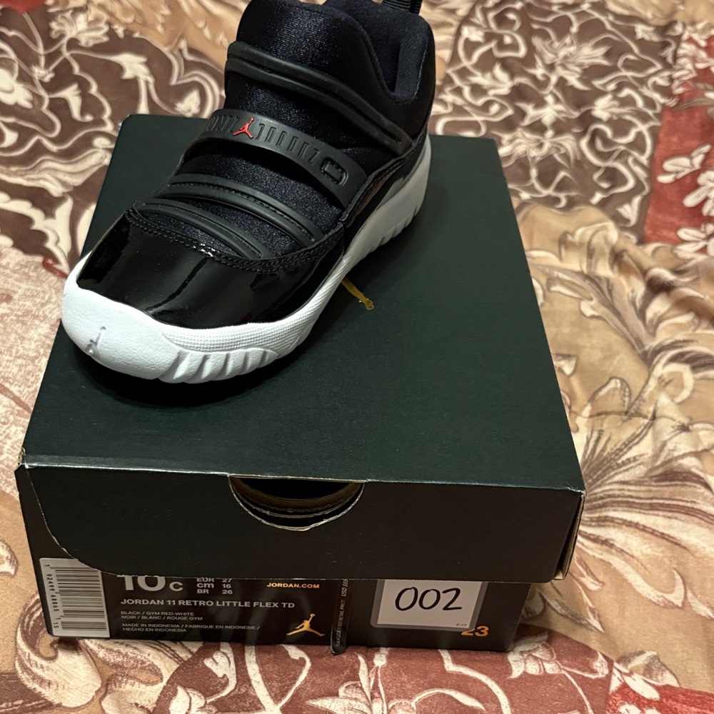 Jordan Little Flex Kids Black and White Sneaker